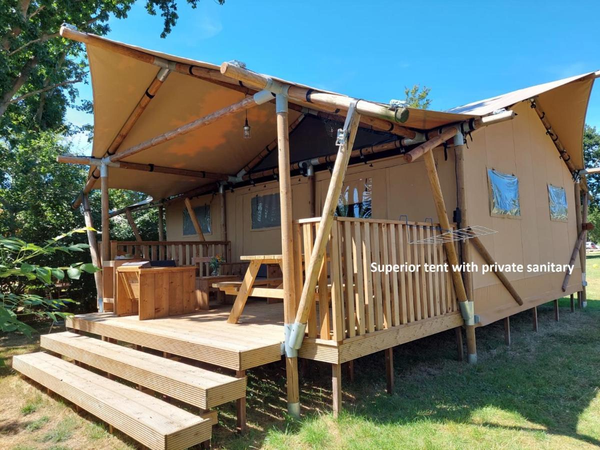 Luxury tent Glamping Essenhof Aagtekerke